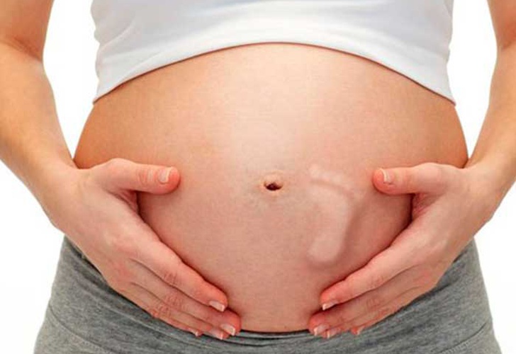 Lee más sobre el artículo ¿Por qué patea tu bebé dentro de tu barriga?